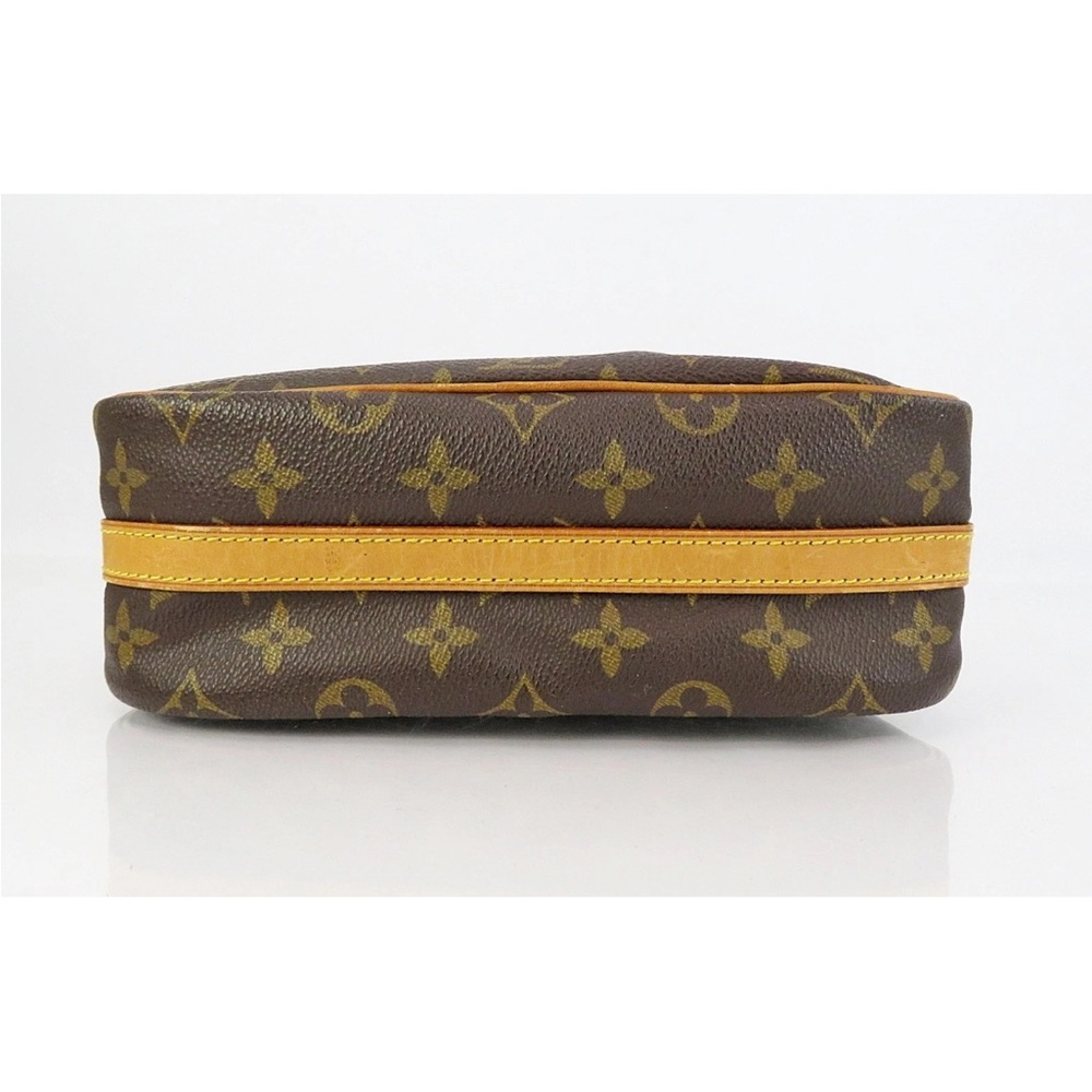 Louis Vuitton Monogram Brown and Tan Crossbody Bag - Picture 4 of 15